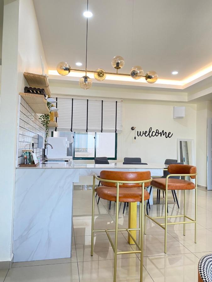 Gracious ~ Walking Distance To See, Shop And Eat Malacca Exterior photo